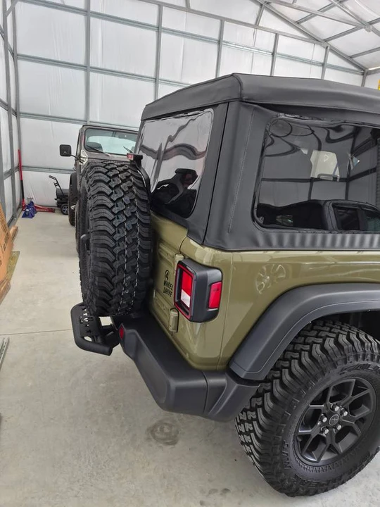 2025 Jeep JL Wrangler - Image 7 of 10