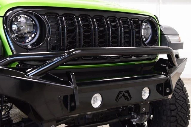 2025 Jeep JL Wrangler - Image 11 of 21