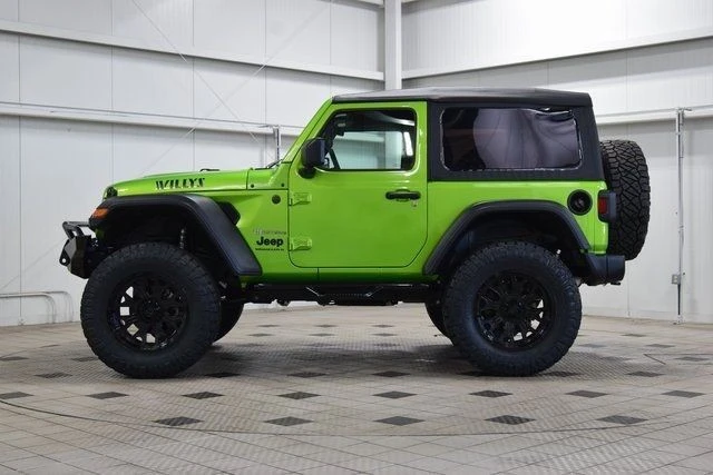 2025 Jeep JL Wrangler - Image 4 of 21