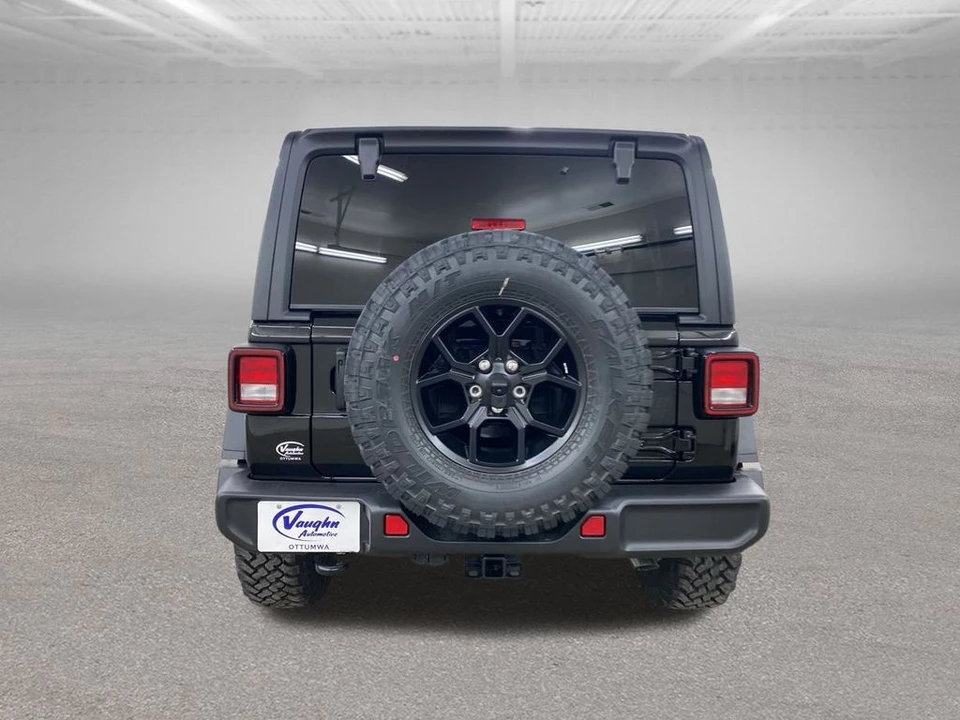 2025 Jeep JL Wrangler - Image 9 of 12