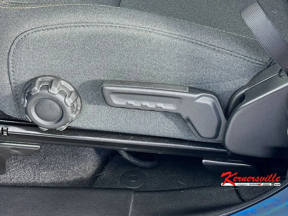 2025 Jeep JL Wrangler - Image 22 of 24