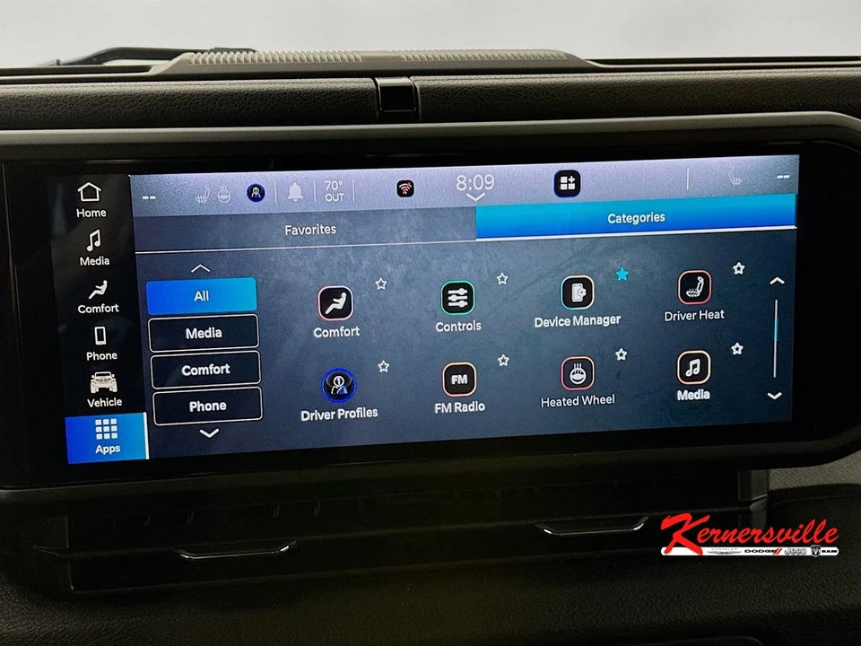 2025 Jeep JL Wrangler - Image 19 of 24