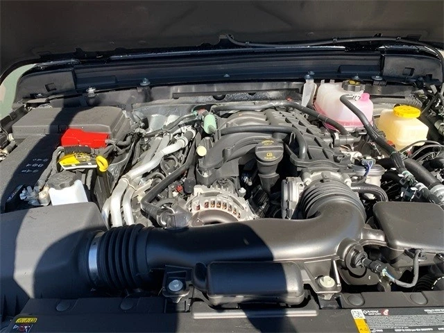 2025 Jeep JL Wrangler - Image 13 of 21