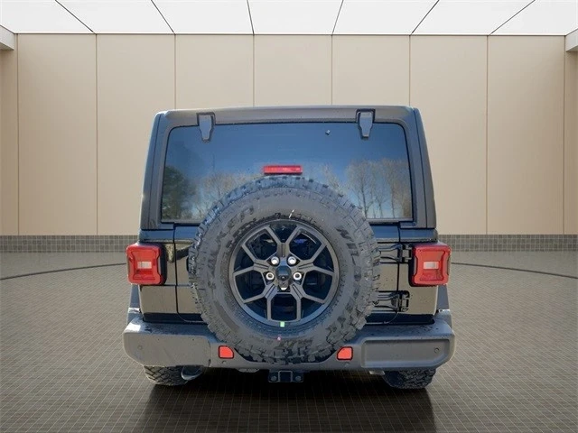 2025 Jeep JL Wrangler - Image 4 of 21