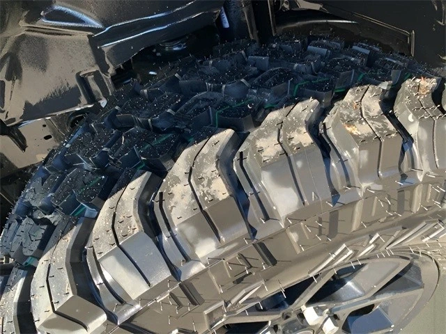 2025 Jeep JL Wrangler - Image 11 of 21