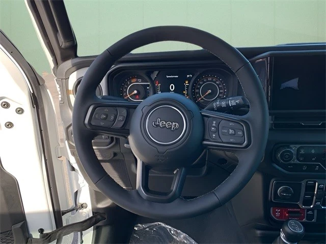 2025 Jeep JL Wrangler - Image 18 of 21