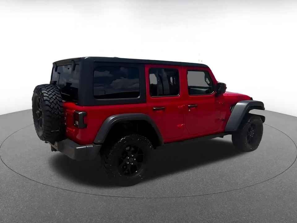 2025 Jeep JL Wrangler - Image 15 of 31