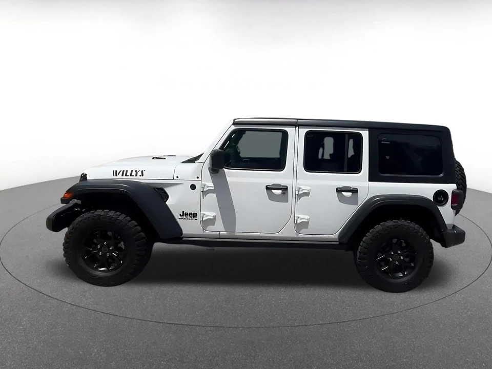 2025 Jeep JL Wrangler - Image 9 of 31