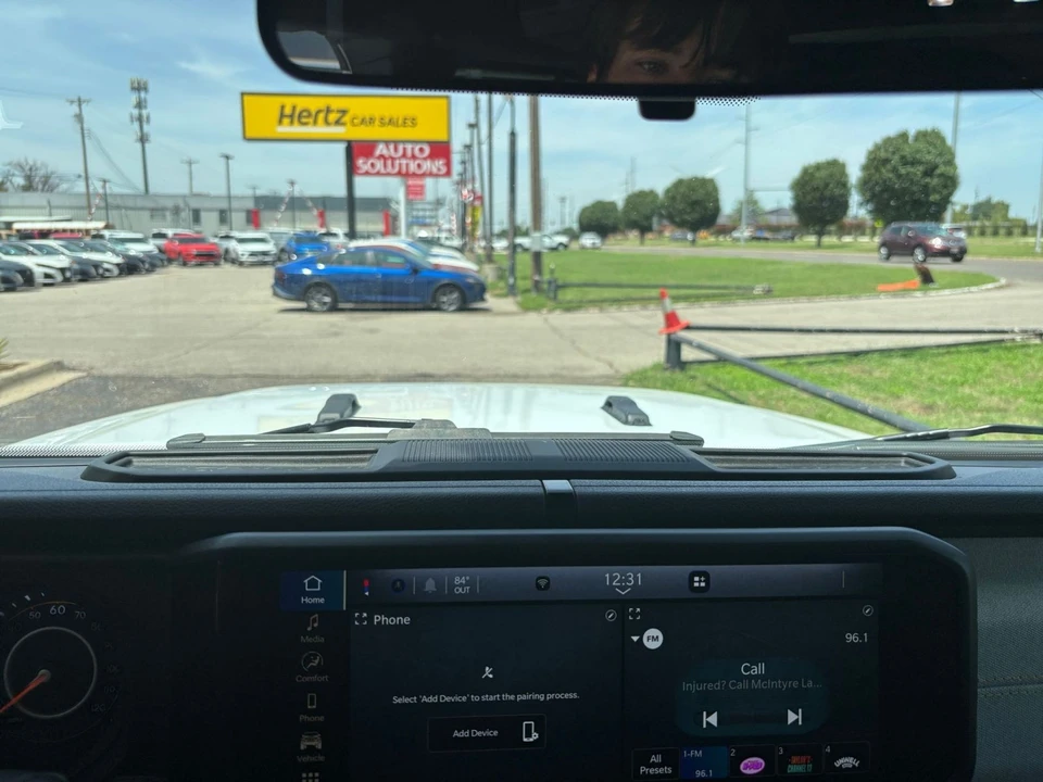 2025 Jeep JL Wrangler - Image 18 of 31