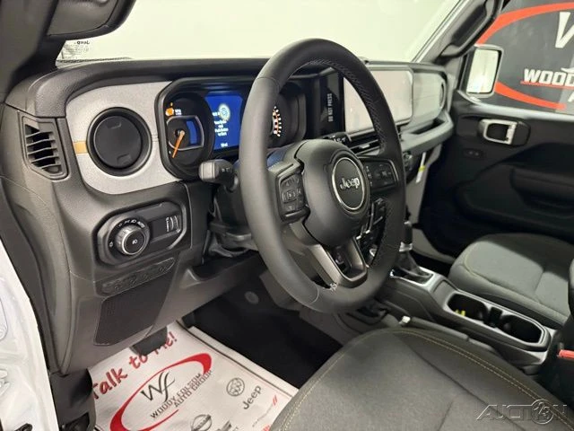 2025 Jeep JL Wrangler - Image 12 of 12