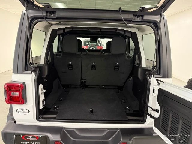 2025 Jeep JL Wrangler - Image 8 of 12