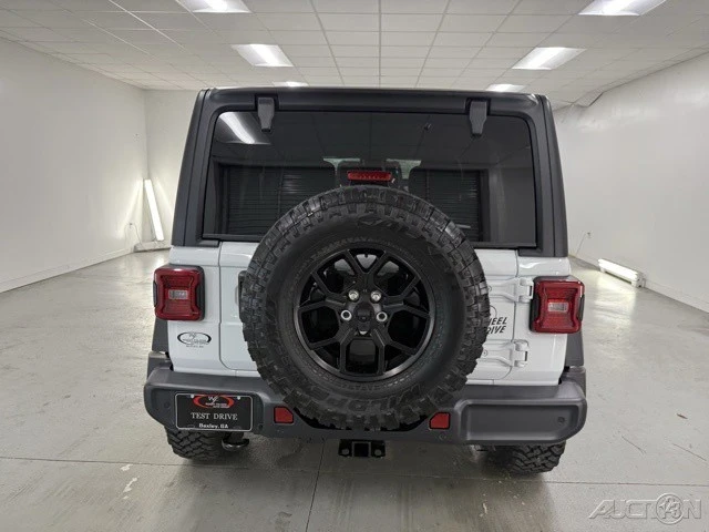 2025 Jeep JL Wrangler - Image 6 of 12
