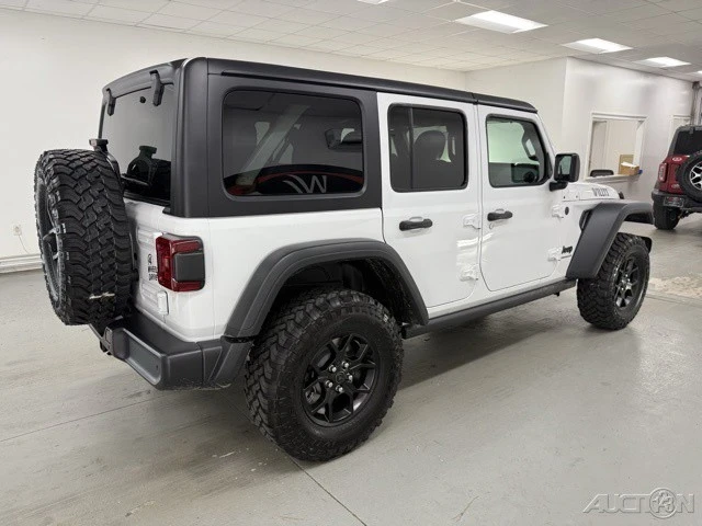 2025 Jeep JL Wrangler - Image 5 of 12