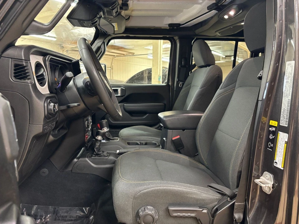 2025 Jeep - Image 24 of 31