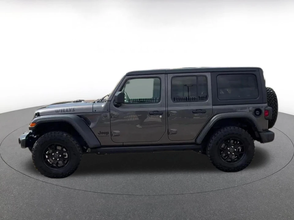 2025 Jeep JL Wrangler - Image 9 of 31