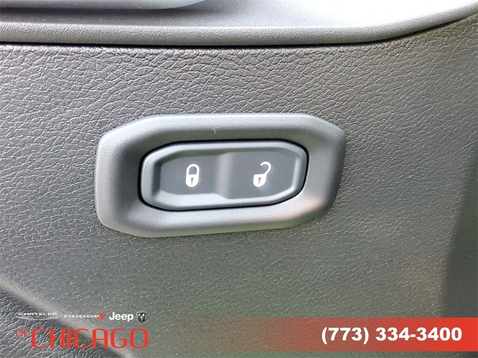 2025 Jeep JL Wrangler - Image 18 of 21