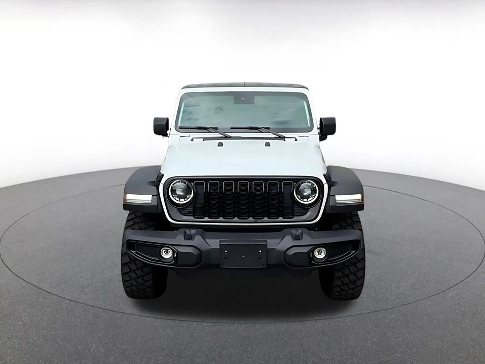 2025 Jeep JL Wrangler - Image 3 of 31