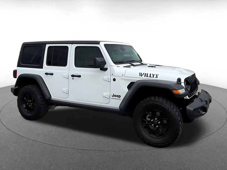 2025 Jeep JL Wrangler - Image 11 of 31