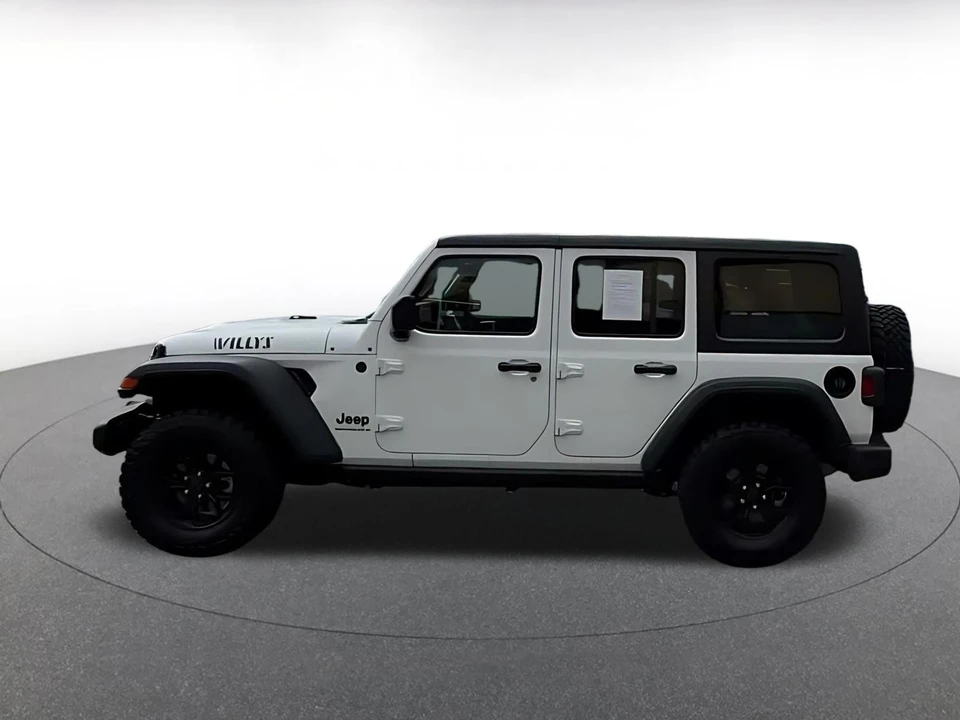 2025 Jeep JL Wrangler - Image 9 of 31
