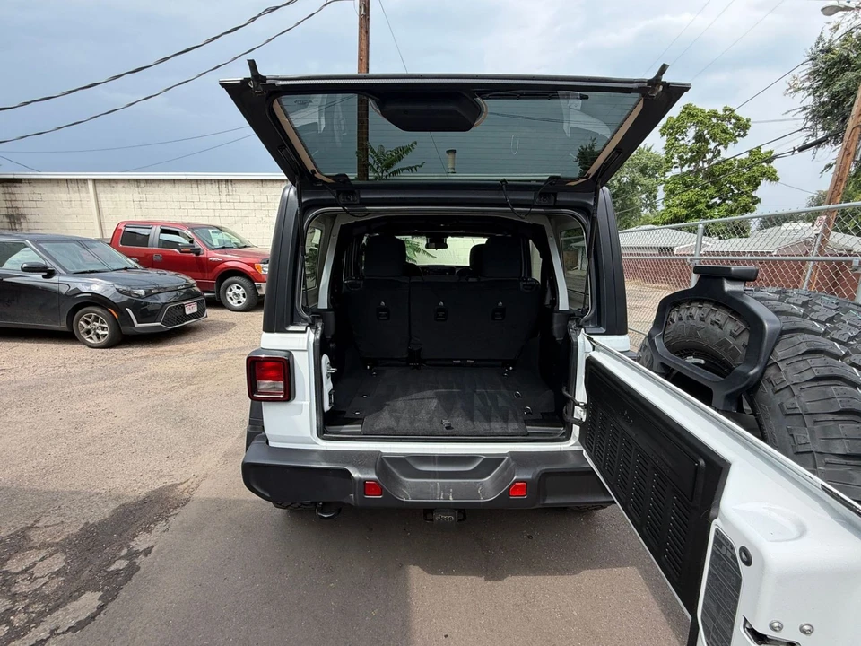 2025 Jeep JL Wrangler - Image 31 of 31