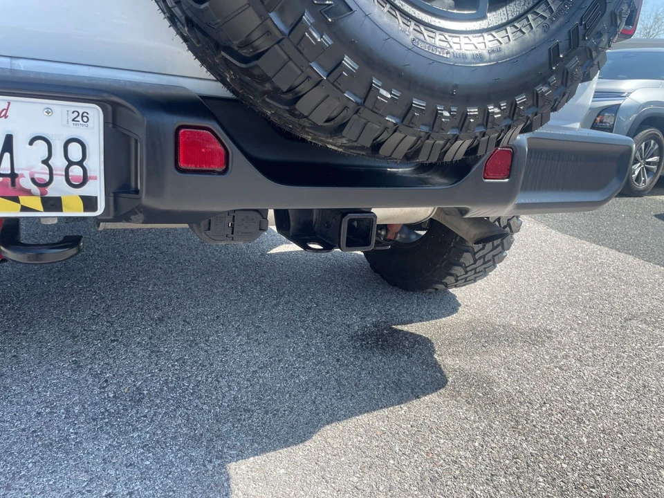 2025 Jeep JL Wrangler - Image 19 of 31