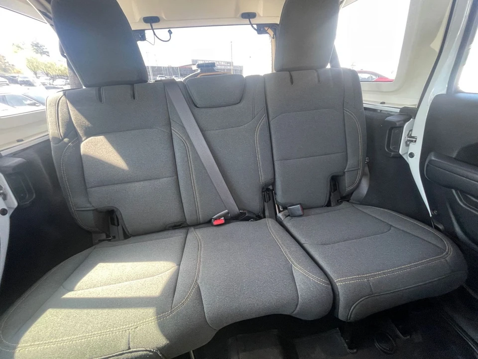 2025 Jeep JL Wrangler - Image 30 of 31