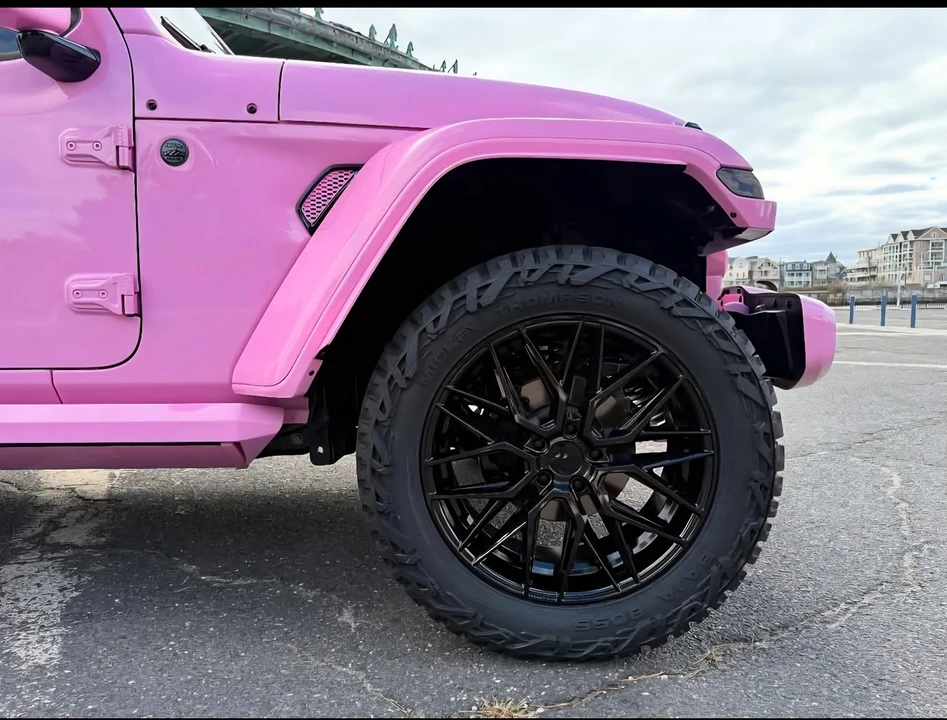 2025 Jeep JL Wrangler - Image 12 of 21
