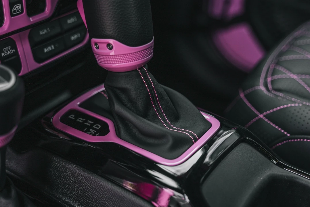 2025 Jeep JL Wrangler - Image 16 of 21