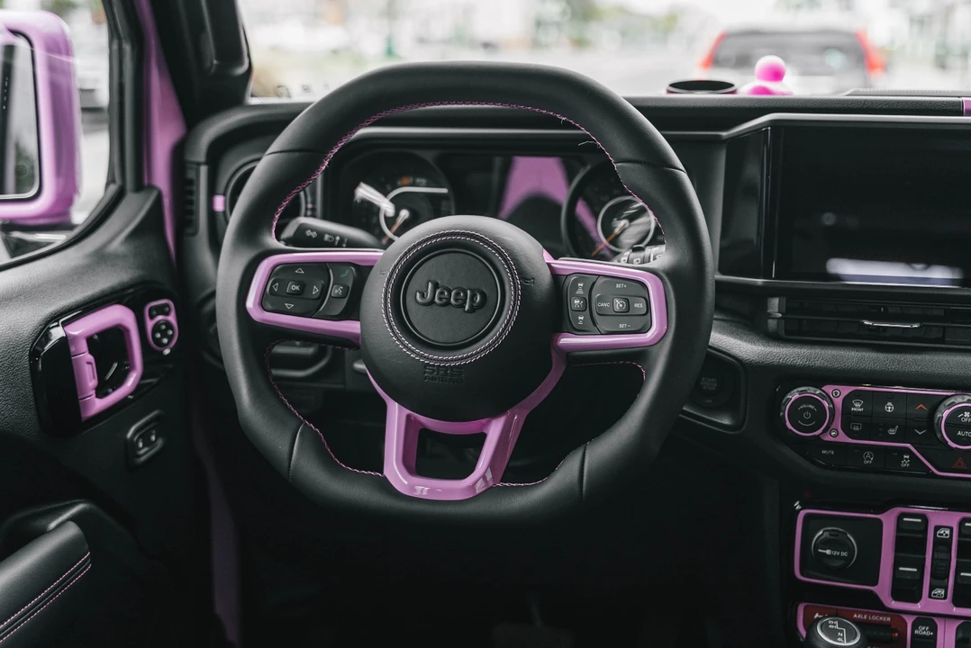 2025 Jeep JL Wrangler - Image 17 of 21