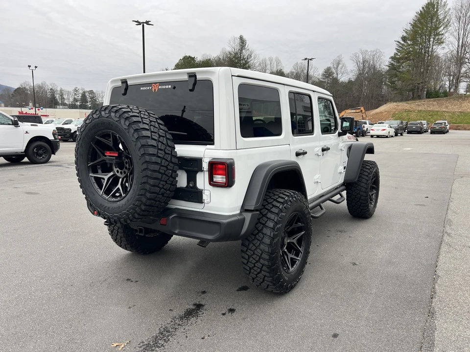2025 Jeep JL Wrangler - Image 3 of 21