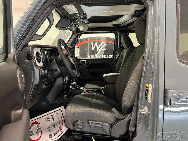 2025 Jeep JL Wrangler - Image 10 of 12