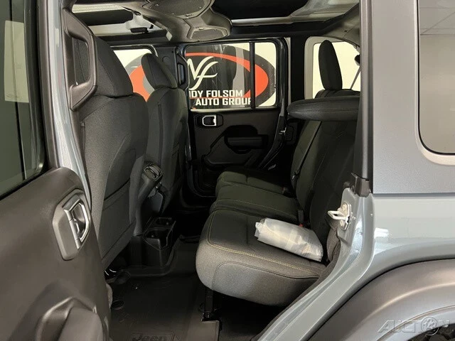 2025 Jeep JL Wrangler - Image 12 of 12