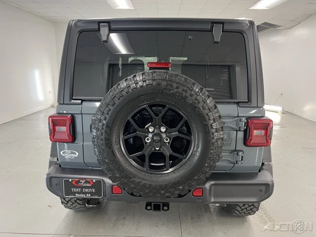 2025 Jeep JL Wrangler - Image 6 of 12