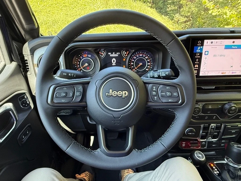 2025 Jeep JL Wrangler - Image 21 of 21