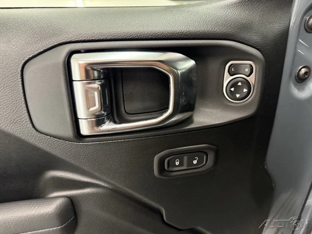 2025 Jeep JL Wrangler - Image 11 of 12
