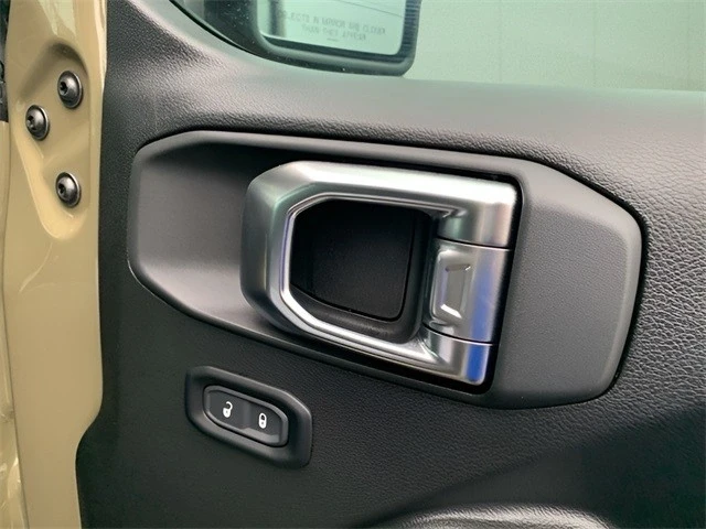 2025 Jeep JL Wrangler - Image 21 of 21
