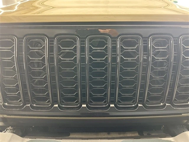 2025 Jeep JL Wrangler - Image 9 of 21