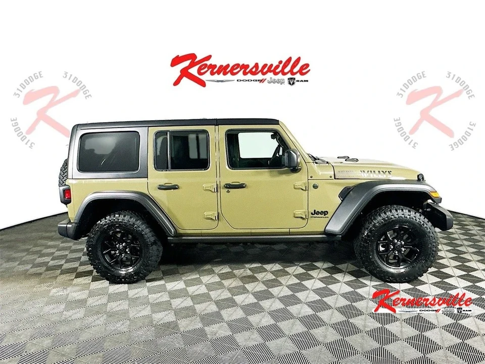 2025 Jeep JL Wrangler - Image 8 of 21