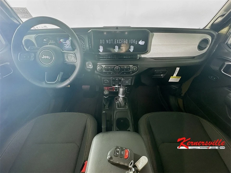 2025 Jeep JL Wrangler - Image 9 of 21