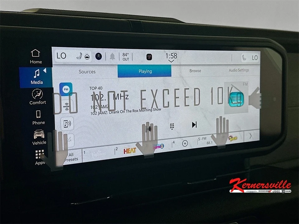 2025 Jeep JL Wrangler - Image 13 of 21