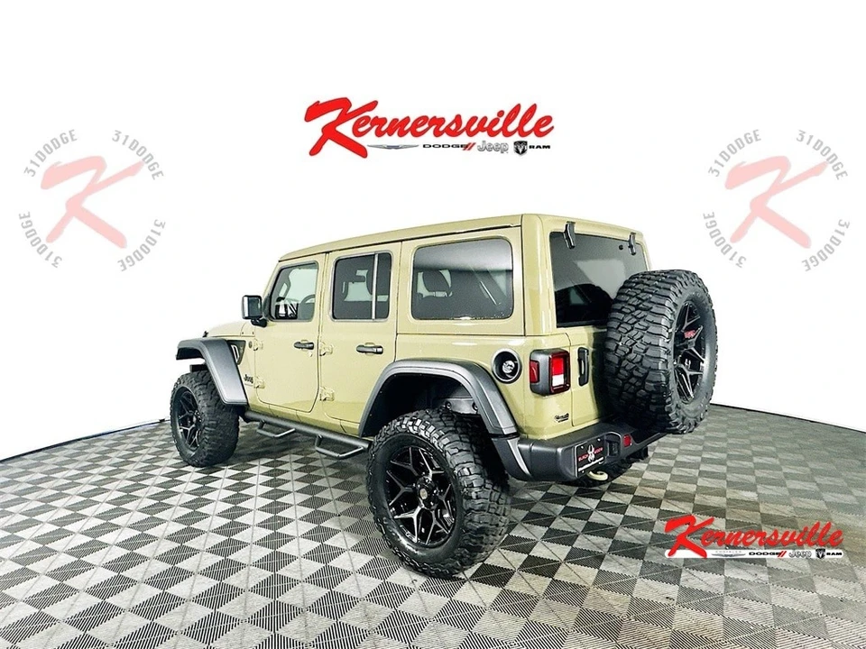 2025 Jeep JL Wrangler - Image 5 of 21