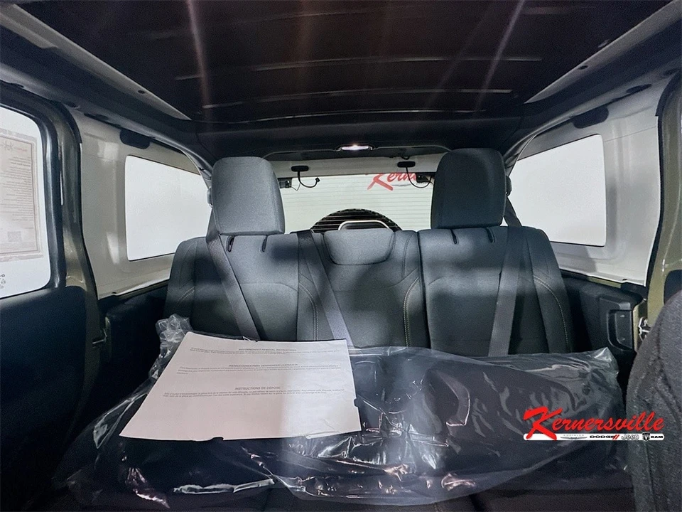 2025 Jeep JL Wrangler - Image 10 of 21