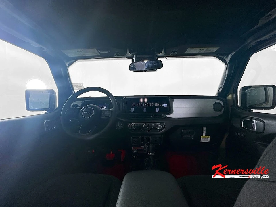 2025 Jeep JL Wrangler - Image 9 of 12