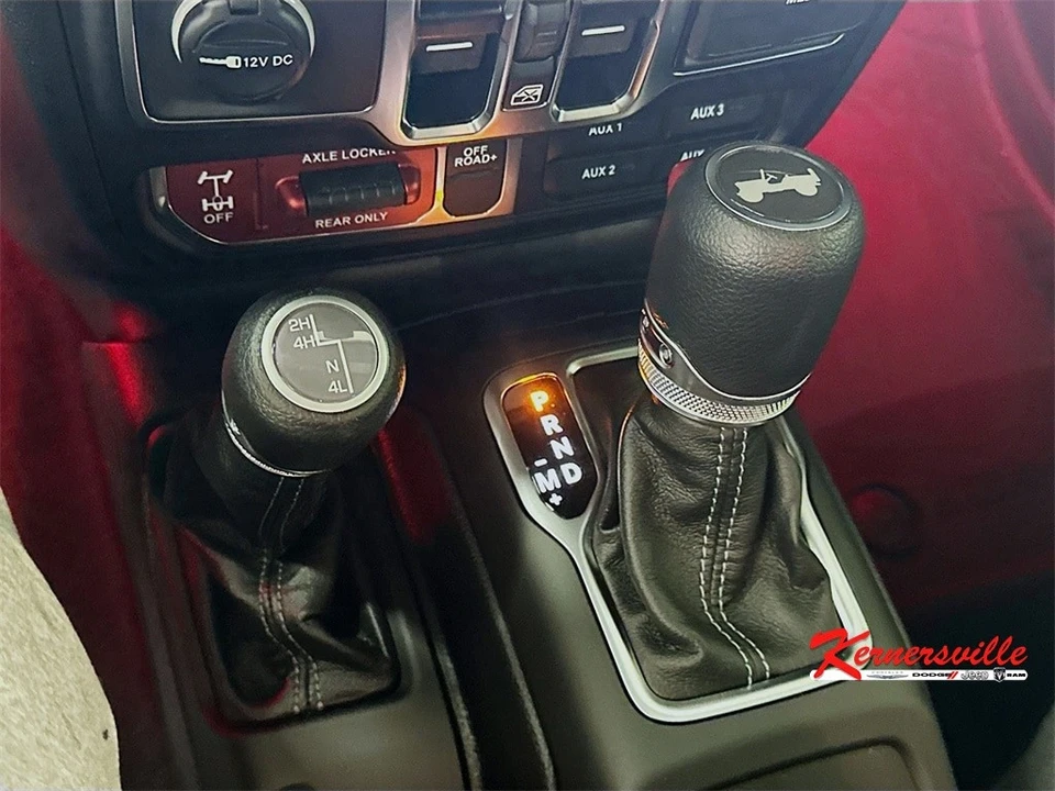 2025 Jeep JL Wrangler - Image 12 of 21