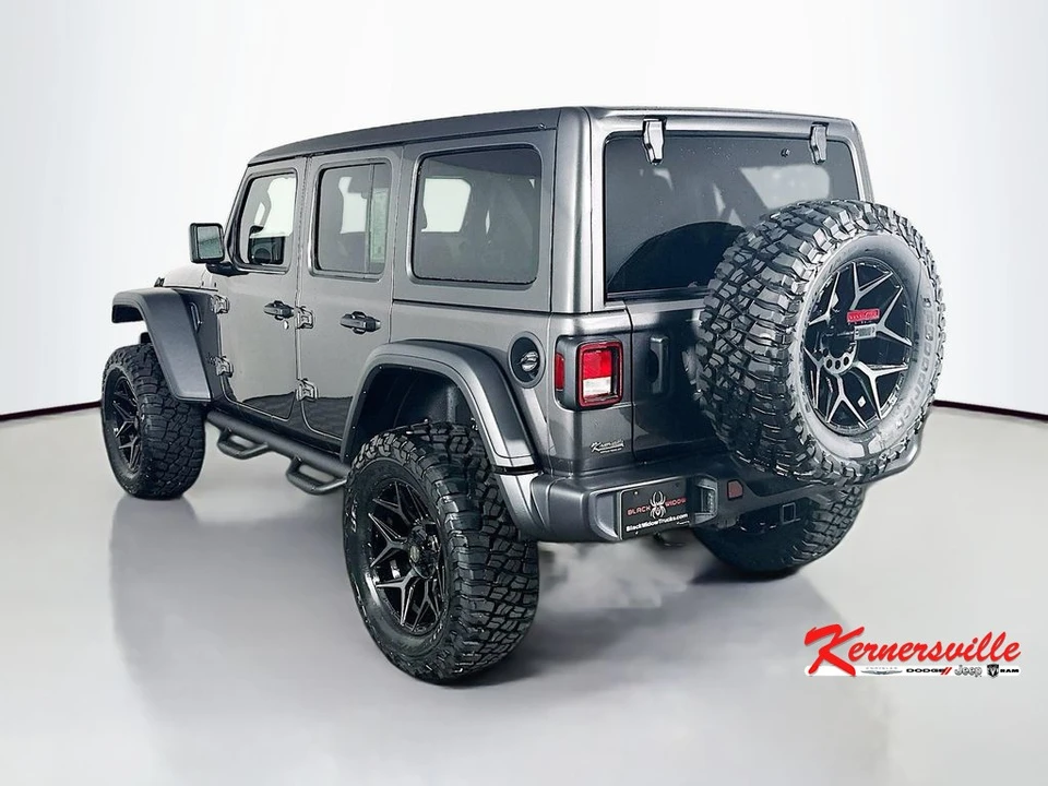 2025 Jeep JL Wrangler - Image 5 of 12