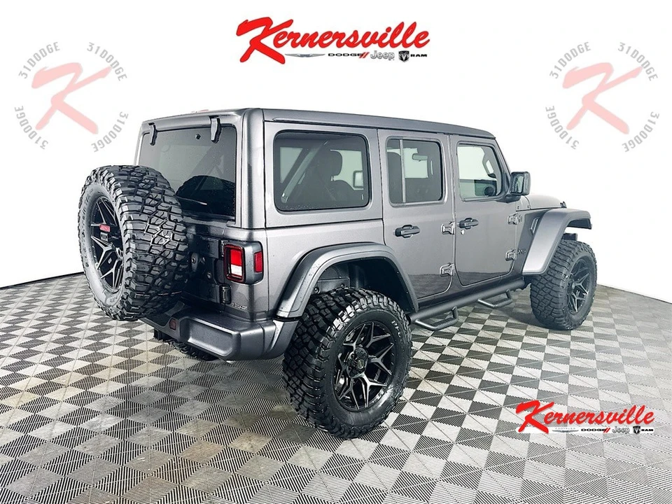 2025 Jeep JL Wrangler - Image 7 of 12