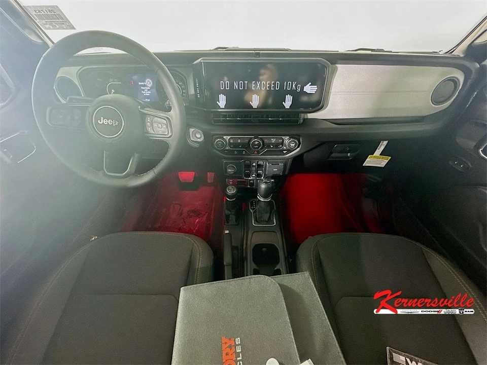 2025 Jeep JL Wrangler - Image 9 of 21