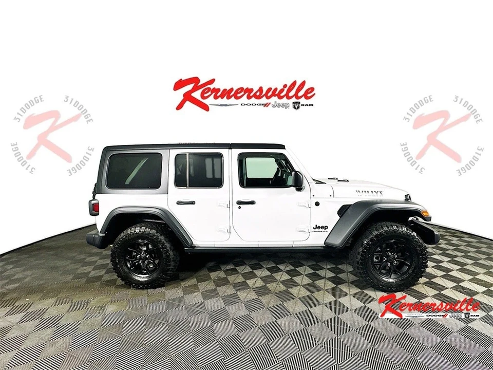 2025 Jeep JL Wrangler - Image 8 of 20