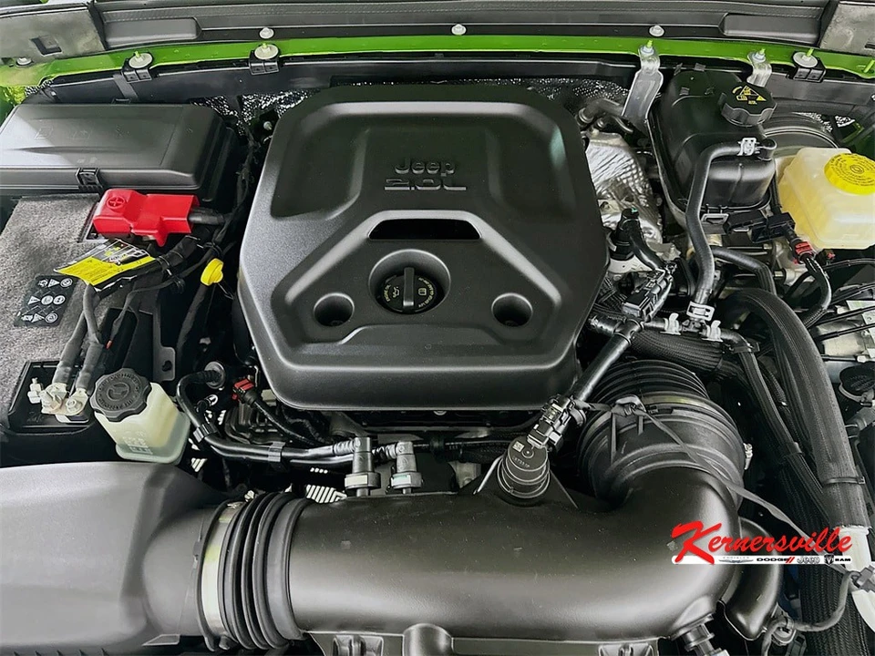 2025 Jeep JL Wrangler - Image 18 of 21