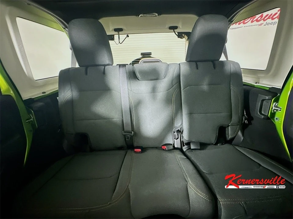 2025 Jeep JL Wrangler - Image 10 of 21